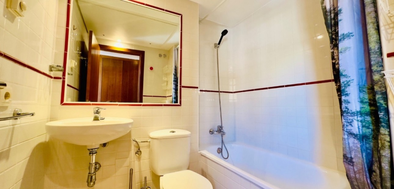 Venta - Apartamento / piso -
Punta Prima