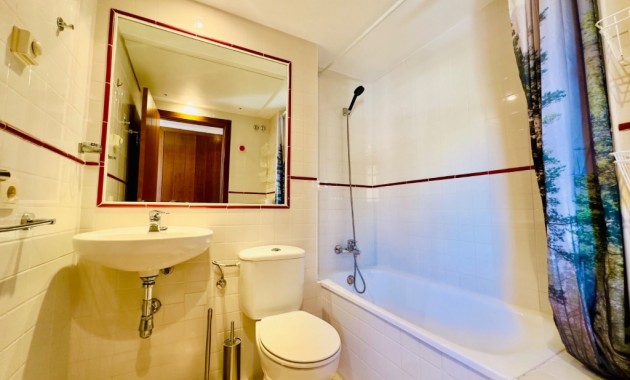 Venta - Apartamento / piso -
Punta Prima