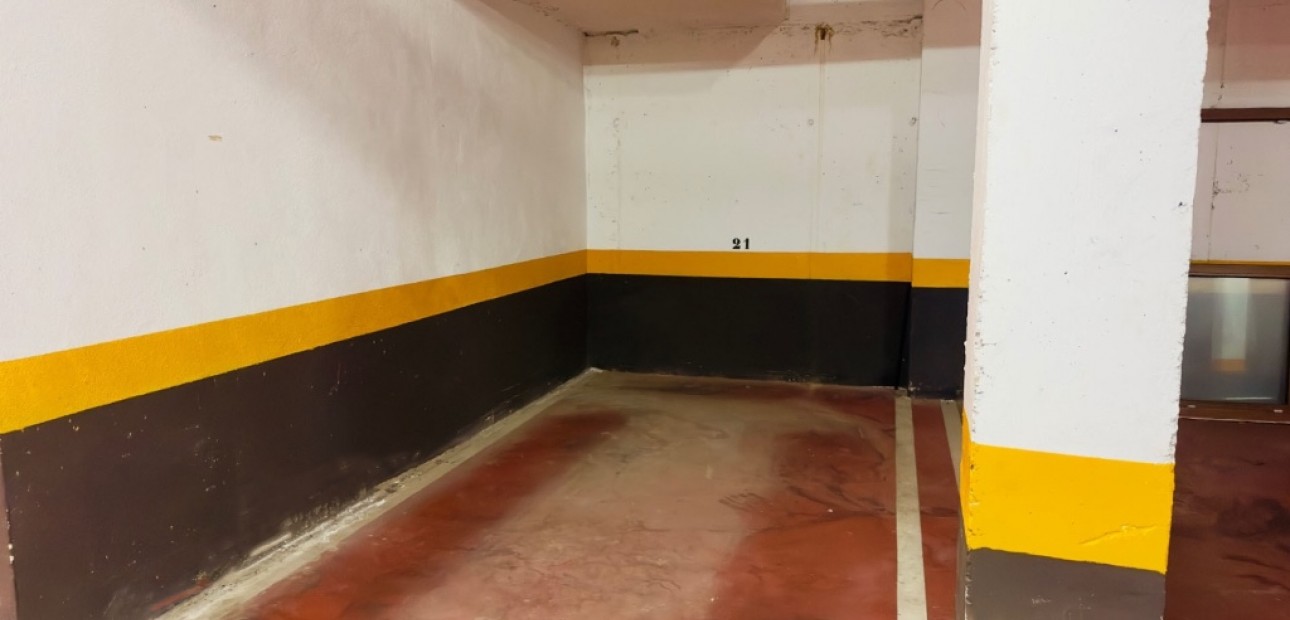 Venta - Apartamento / piso -
Punta Prima