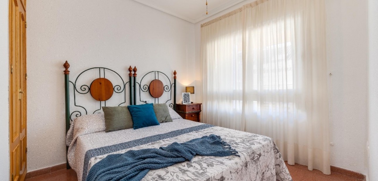 Sale - Apartment / flat -
Torrevieja