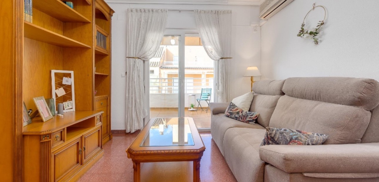 Sale - Apartment / flat -
Torrevieja