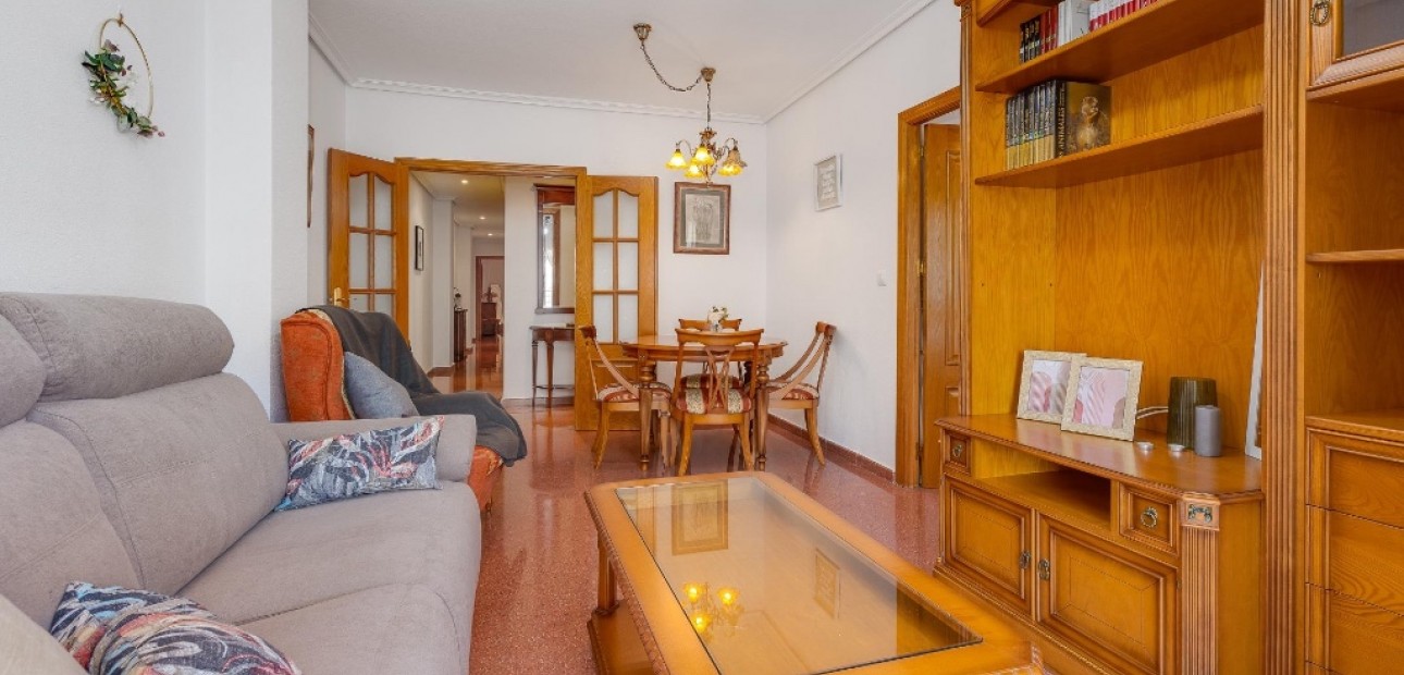 Sale - Apartment / flat -
Torrevieja