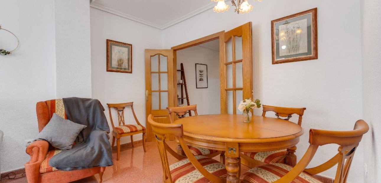 Sale - Apartment / flat -
Torrevieja