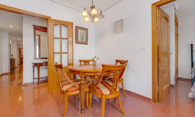 Sale - Apartment / flat -
Torrevieja