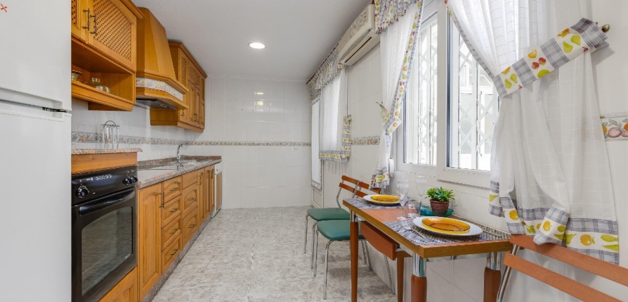 Sale - Apartment / flat -
Torrevieja