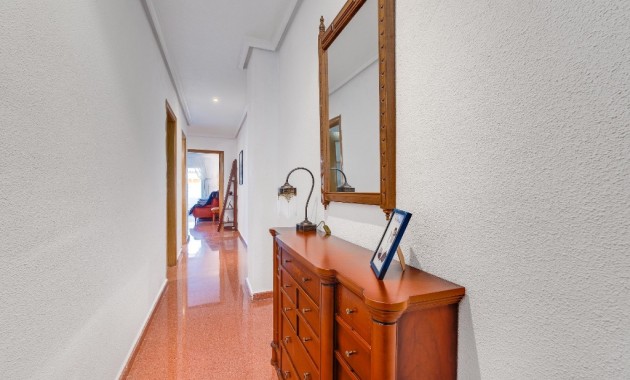 Sale - Apartment / flat -
Torrevieja