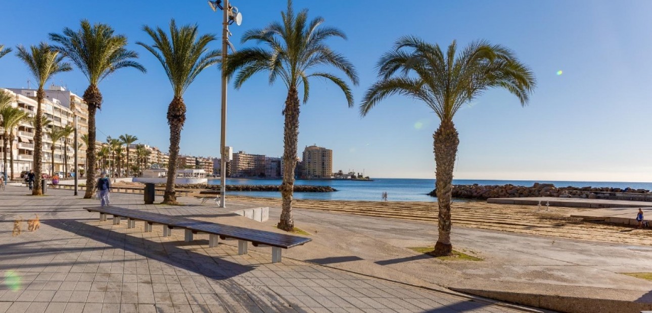 Sale - Apartment / flat -
Torrevieja
