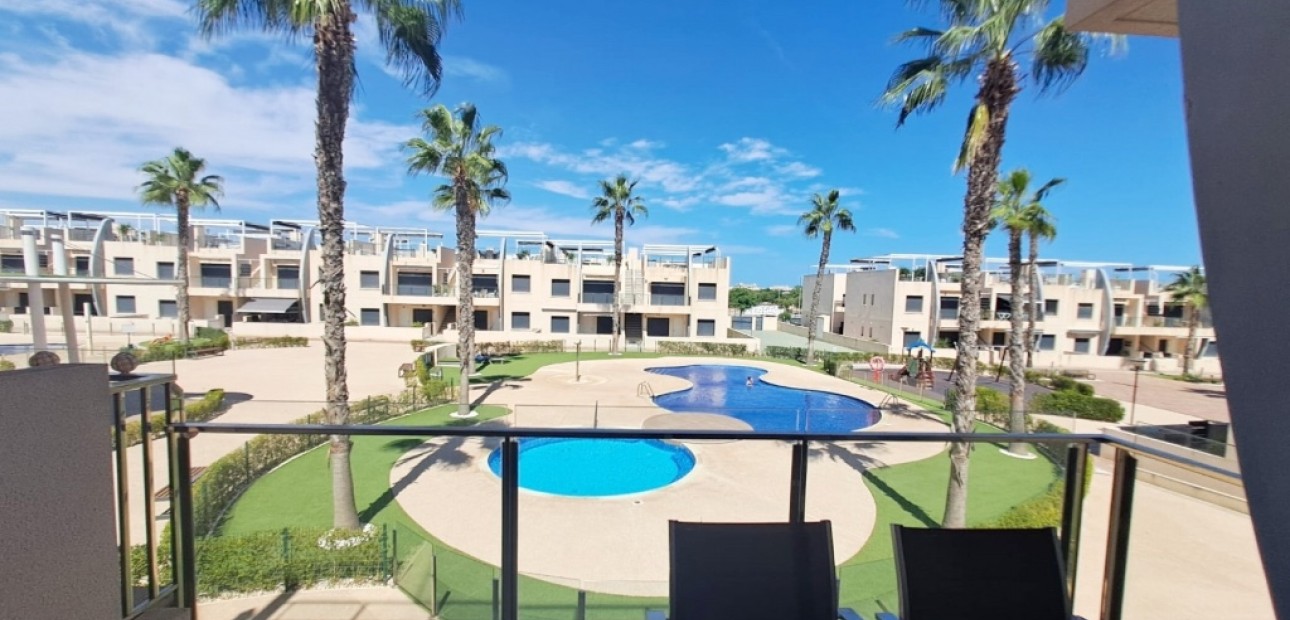 Venta - Apartamento / piso -
Mil Palmeras