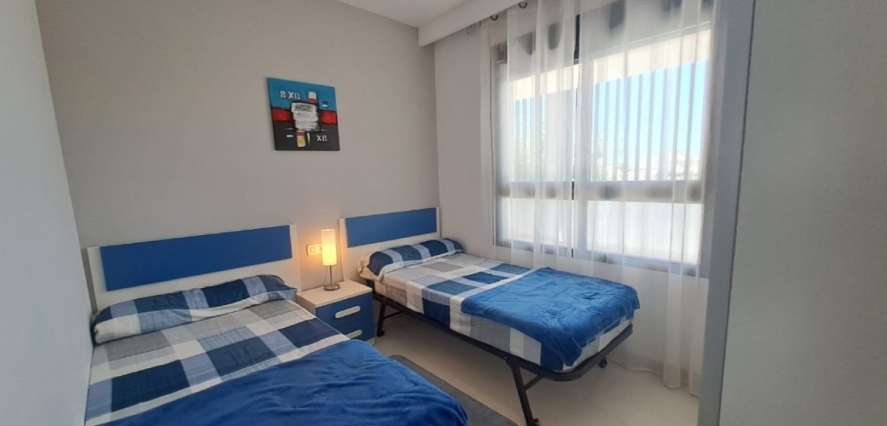 Venta - Apartamento / piso -
Mil Palmeras