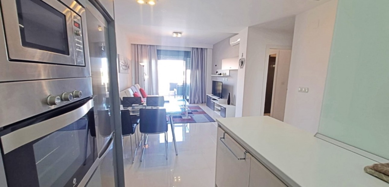 Venta - Apartamento / piso -
Mil Palmeras