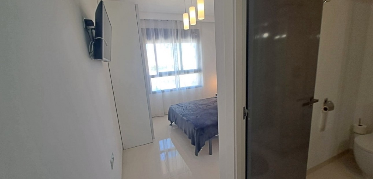 Venta - Apartamento / piso -
Mil Palmeras