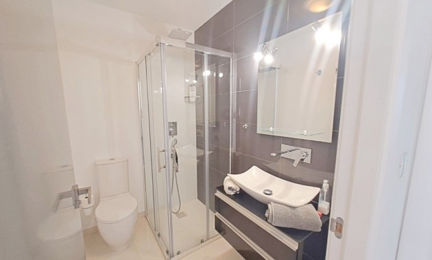 Venta - Apartamento / piso -
Mil Palmeras