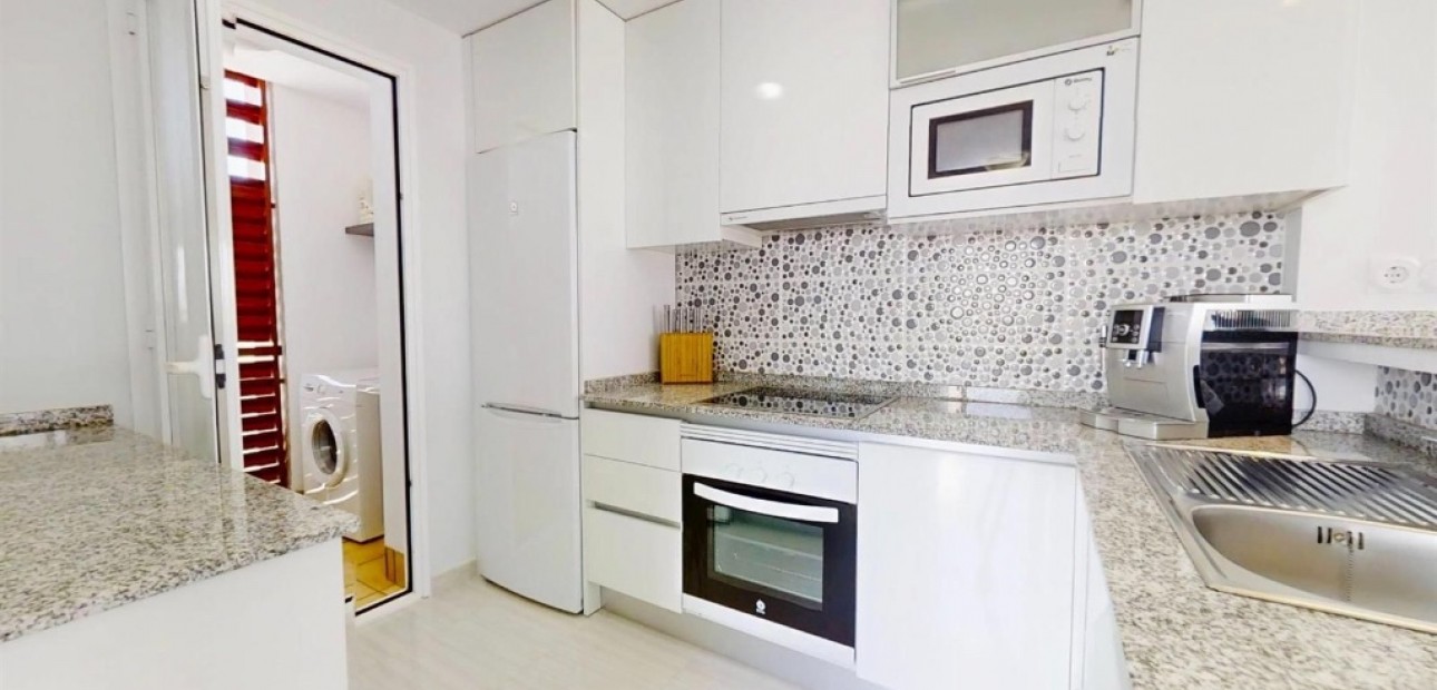 Sale - Apartment / flat -
Punta Prima