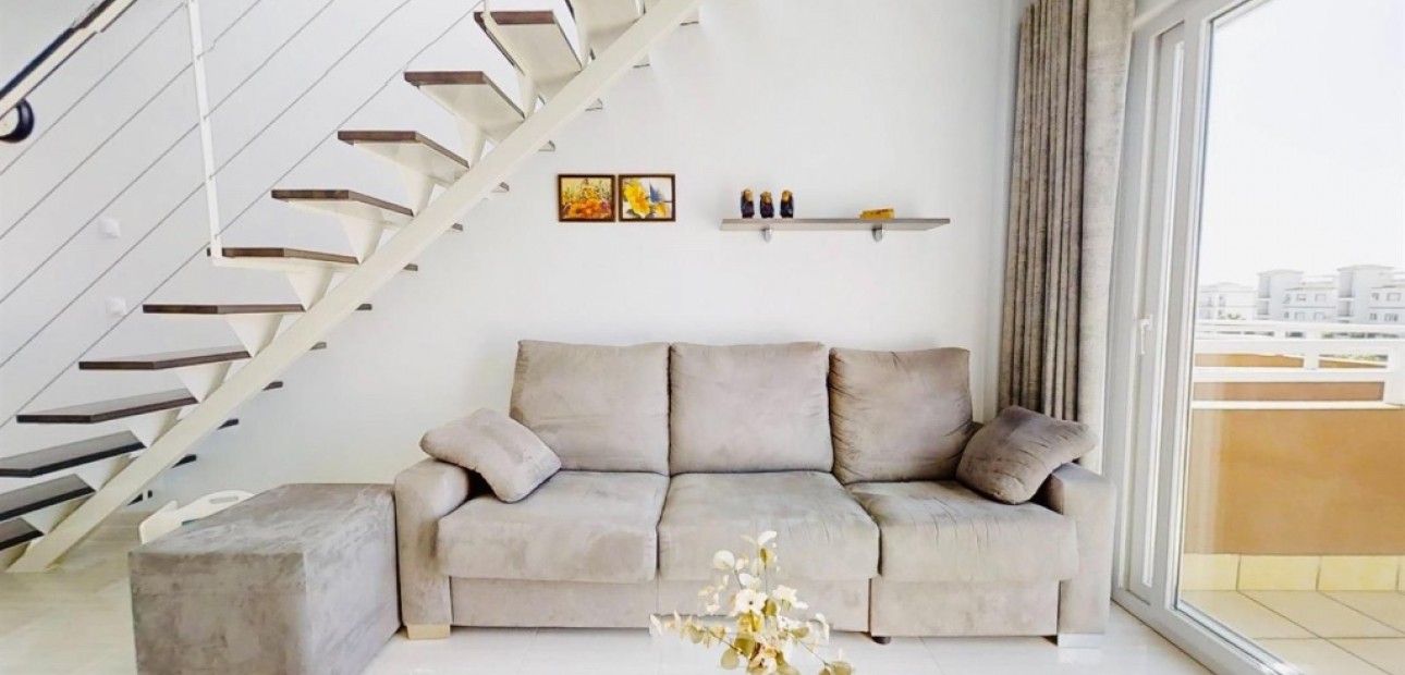 Sale - Apartment / flat -
Punta Prima