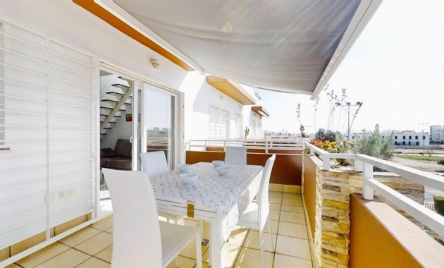 Sale - Apartment / flat -
Punta Prima