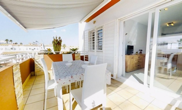 Sale - Apartment / flat -
Punta Prima