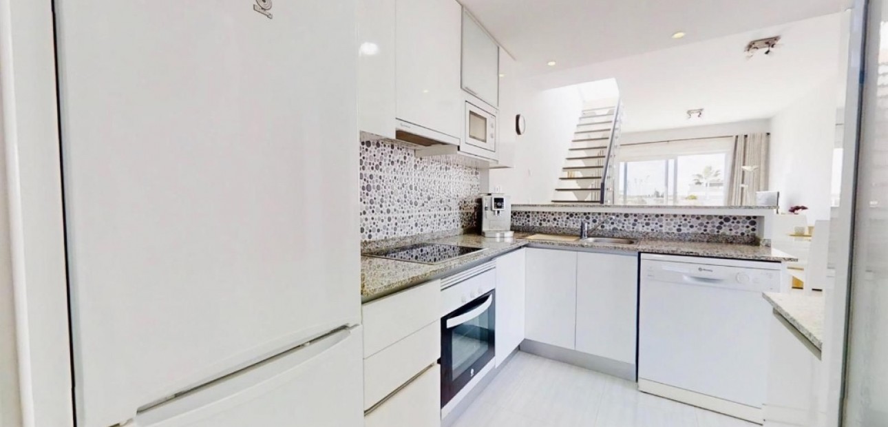 Sale - Apartment / flat -
Punta Prima