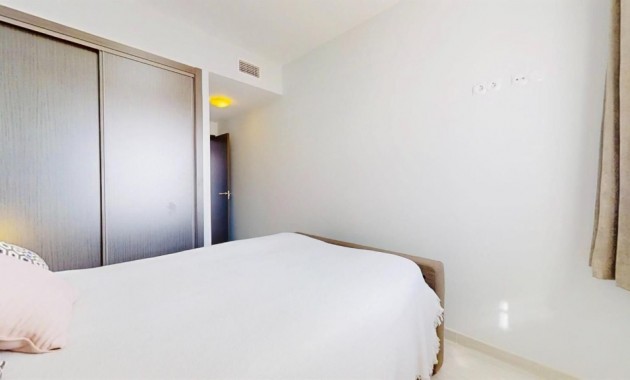 Sale - Apartment / flat -
Punta Prima