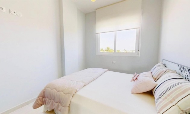 Sale - Apartment / flat -
Punta Prima