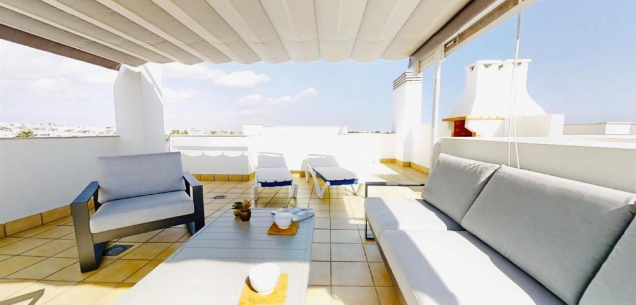 Sale - Apartment / flat -
Punta Prima