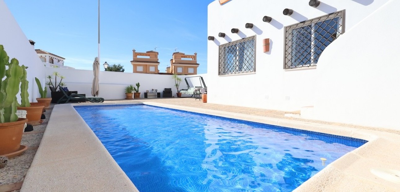 Venta - Adosado -
Orihuela Costa - Lomas de Campoamor