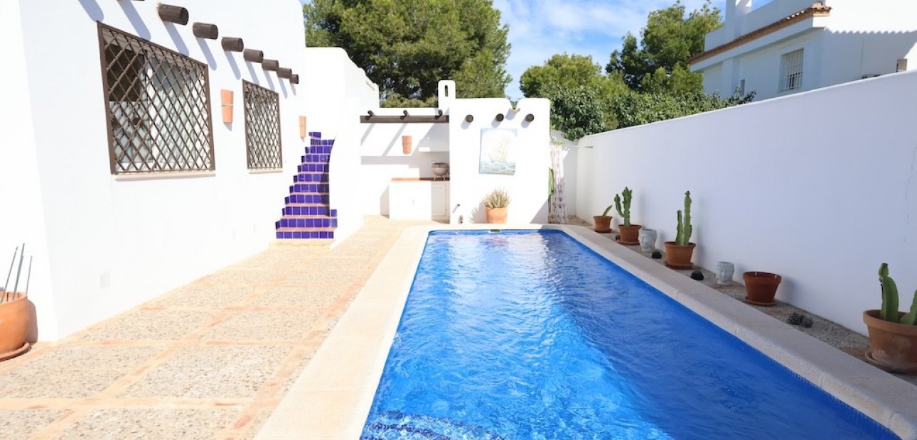 Venta - Adosado -
Orihuela Costa - Lomas de Campoamor