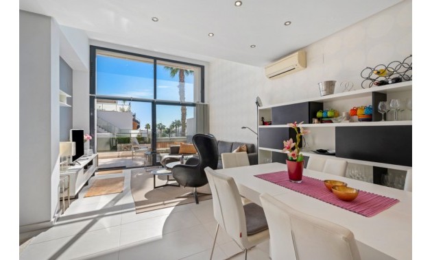 Venta - Adosado -
Punta Prima