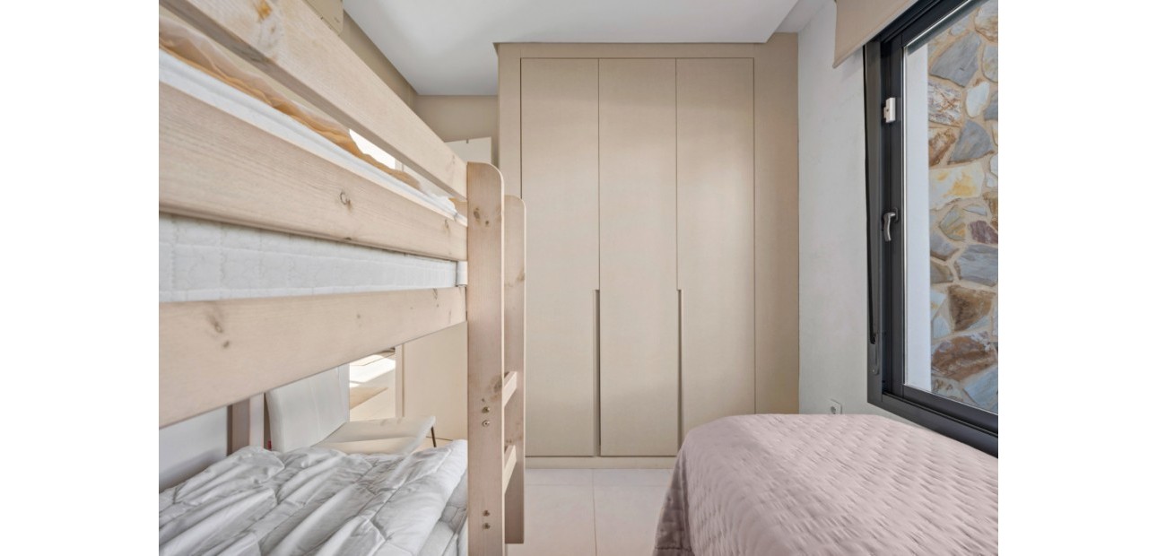 Venta - Adosado -
Punta Prima