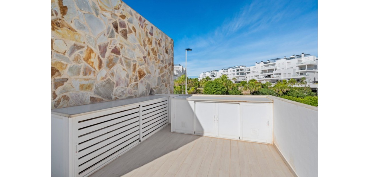 Venta - Adosado -
Punta Prima