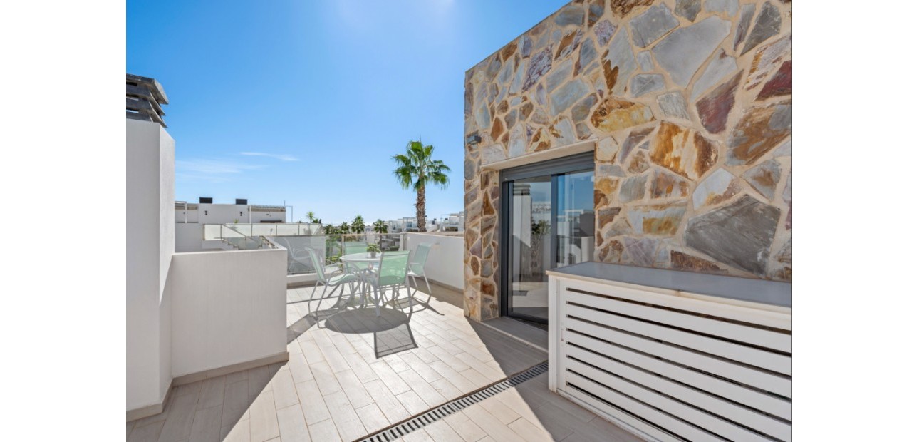 Venta - Adosado -
Punta Prima