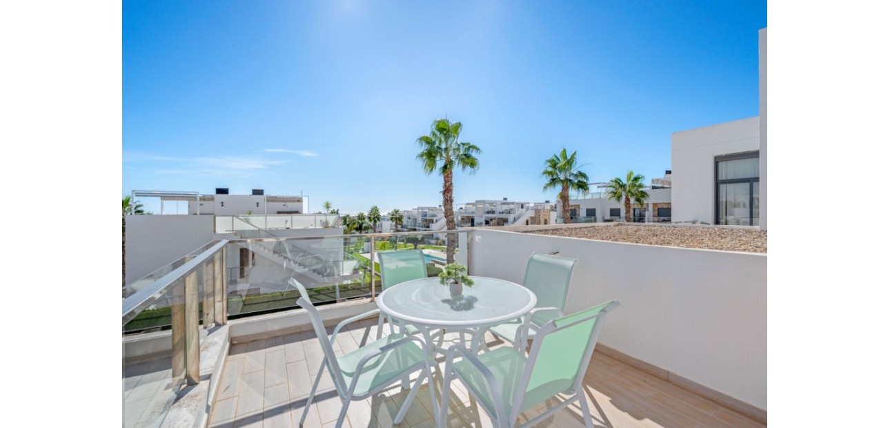 Venta - Adosado -
Punta Prima