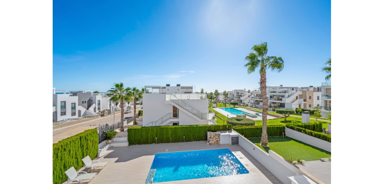 Venta - Adosado -
Punta Prima