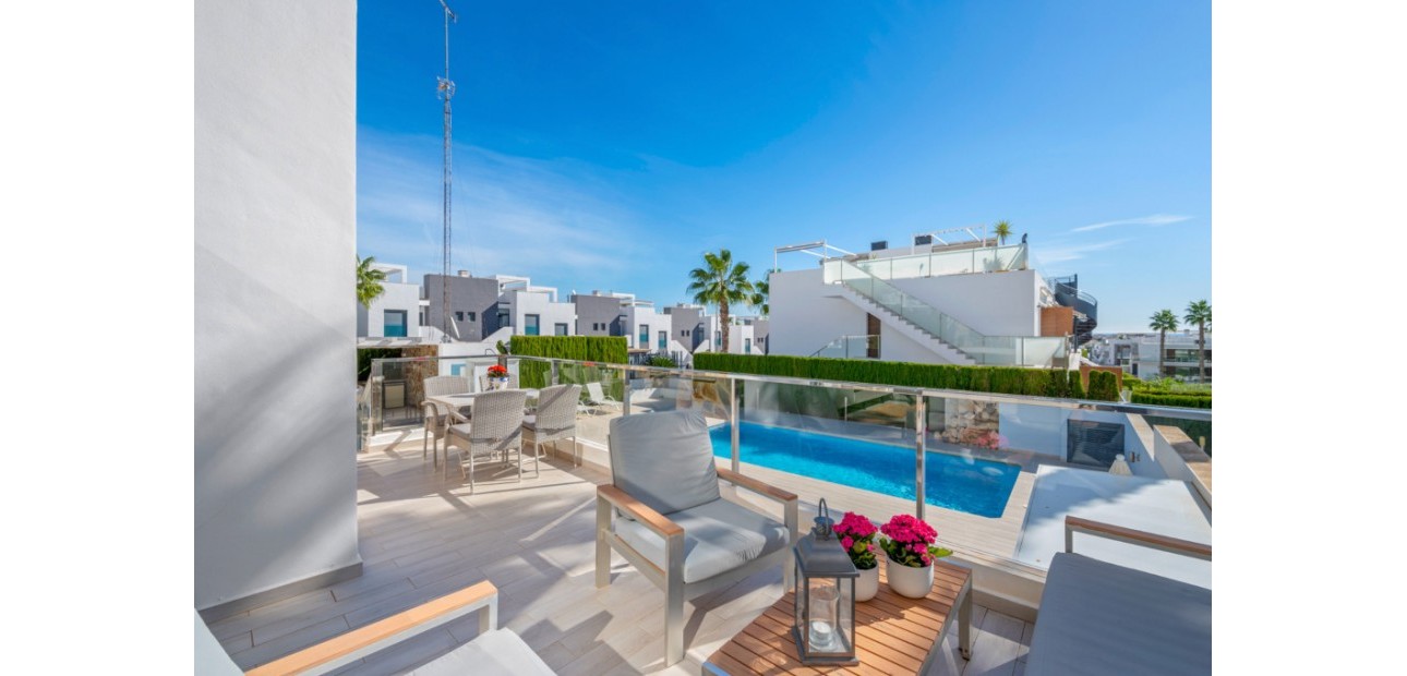 Venta - Adosado -
Punta Prima