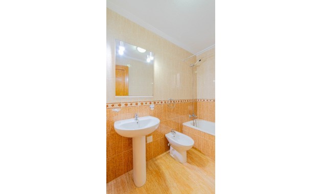 Herverkoop - Appartement / flat -
Orihuela Costa - Playa Flamenca