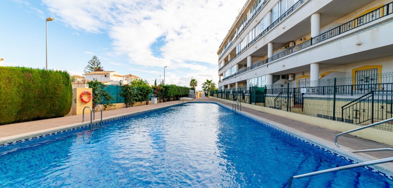 Herverkoop - Appartement / flat -
Orihuela Costa - Playa Flamenca