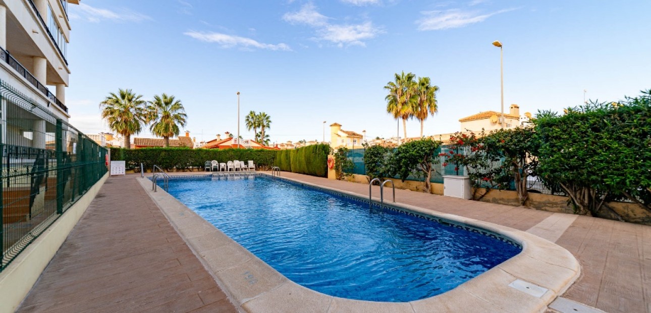 Herverkoop - Appartement / flat -
Orihuela Costa - Playa Flamenca