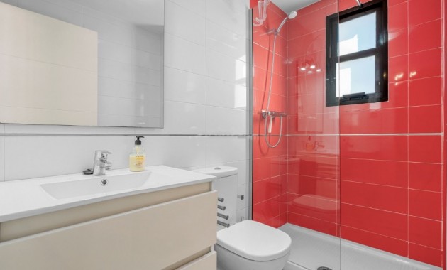 Venta - Apartamento / piso -
Lomas de Cabo Roig