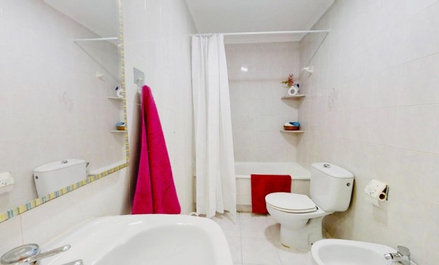 Venta - Apartamento / piso -
Punta Prima