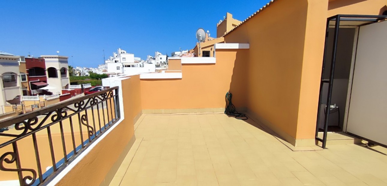 Herverkoop - Herenhuis -
Orihuela Costa - Dream Hills