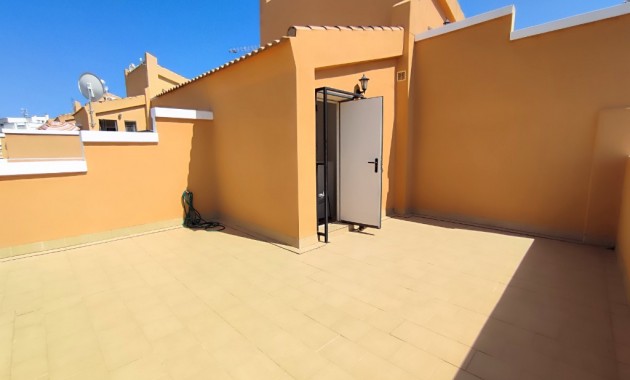 Herverkoop - Herenhuis -
Orihuela Costa - Dream Hills