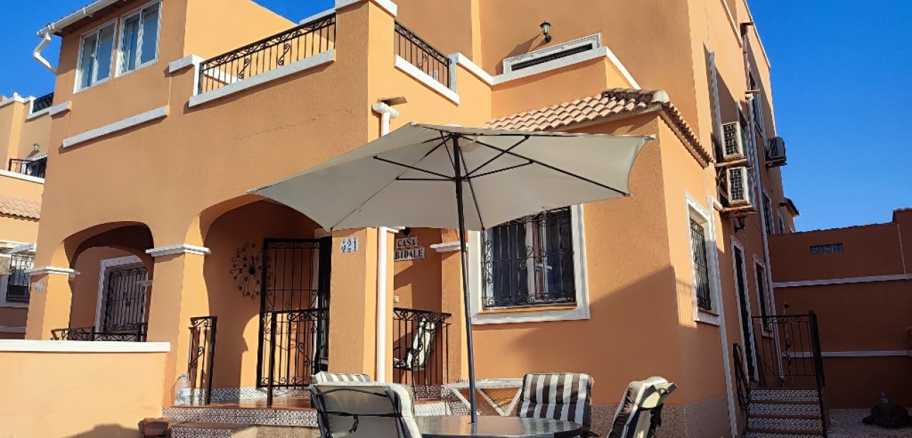 Herverkoop - Herenhuis -
Orihuela Costa - Dream Hills