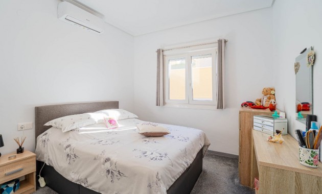 Venta - Villa -
Orihuela Costa - Los Altos