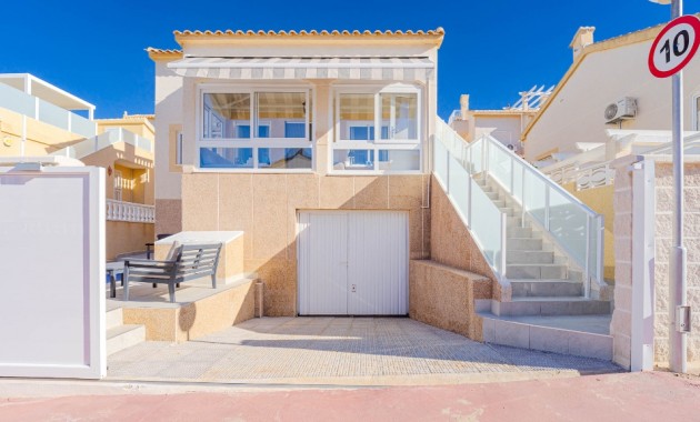 Venta - Villa -
Orihuela Costa - Los Altos