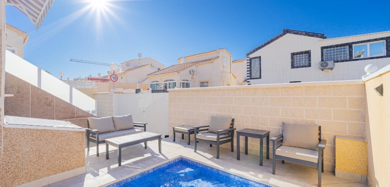 Venta - Villa -
Orihuela Costa - Los Altos