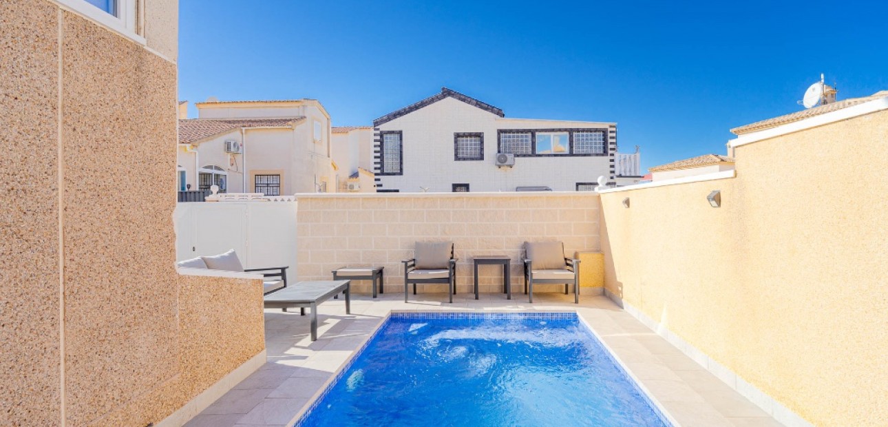 Venta - Villa -
Orihuela Costa - Los Altos