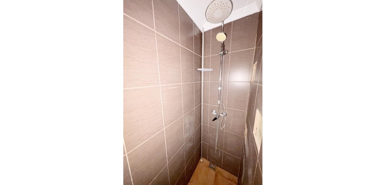 Herverkoop - Appartement / flat -
Torrevieja - Lago jardin