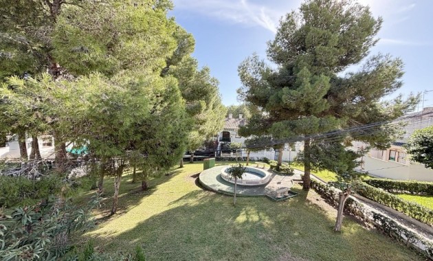 Herverkoop - Appartement / flat -
Torrevieja - Lago jardin