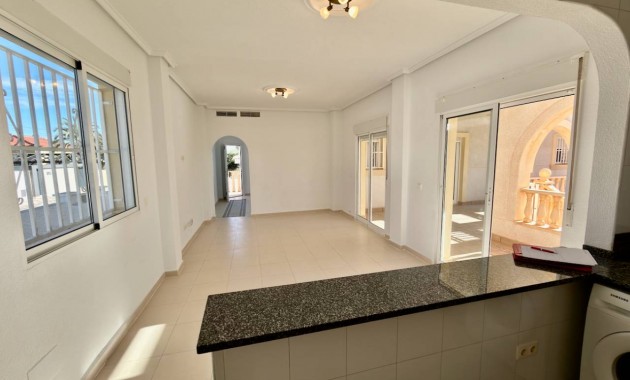Sale - Villa -
Ciudad Quesada