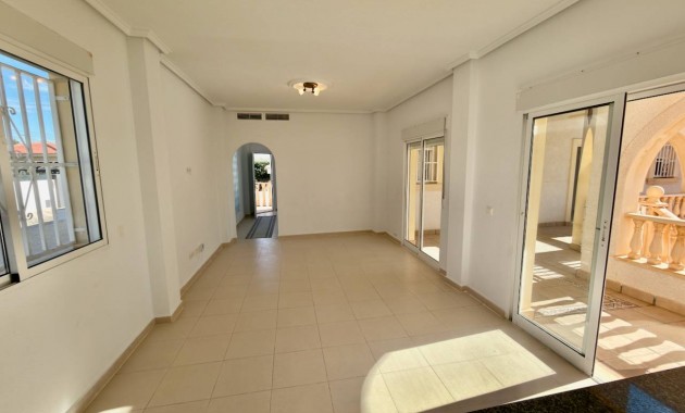 Sale - Villa -
Ciudad Quesada