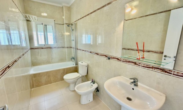 Sale - Villa -
Ciudad Quesada